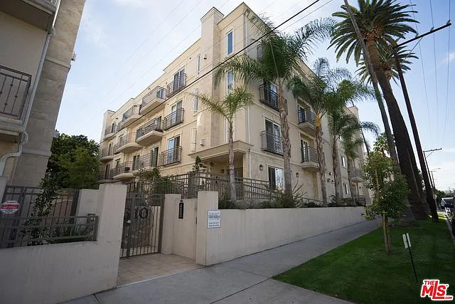 8610 Chalmers Dr #202